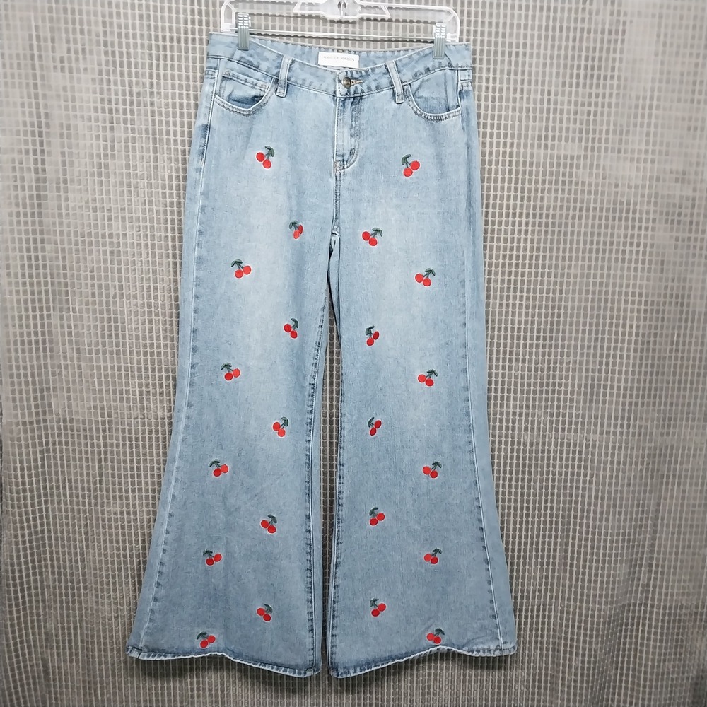 Ashley Mason Wide Leg Jeans Womens Embroidered Cherry Flare 7/28 Light Wash